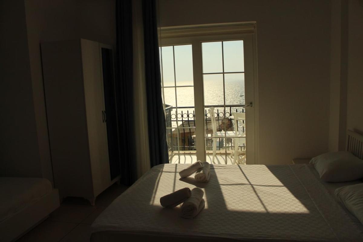 Sole'N Blu Hostel Каш Екстериор снимка