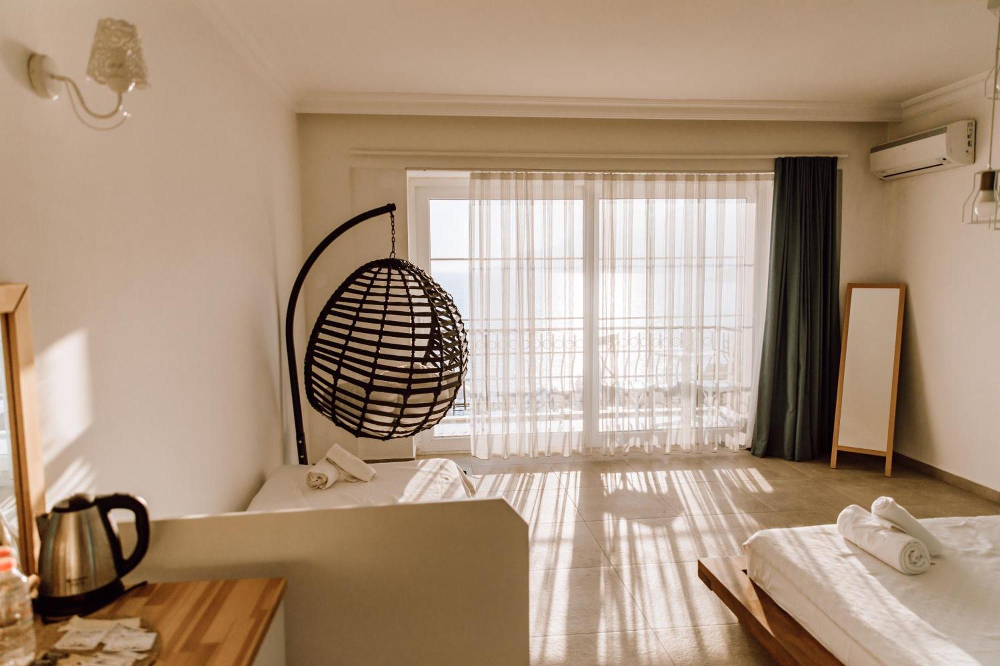 Sole'N Blu Hostel Каш Екстериор снимка